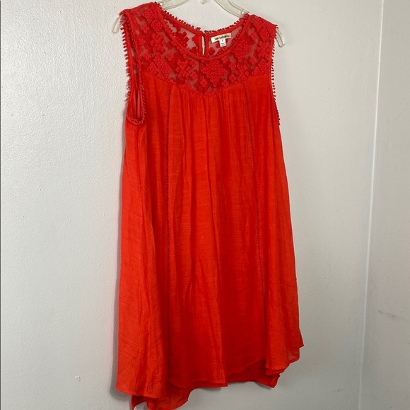 JohnPaulRichard Red Lace Sleeveless Dress - Picture 2 of 10